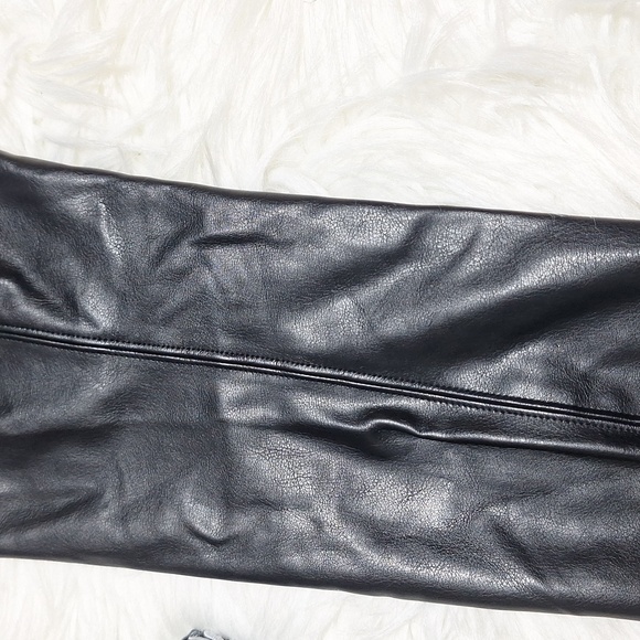 WHBM runway legging size 6, 100% polyurethane, great shape - Picture 7 of 12